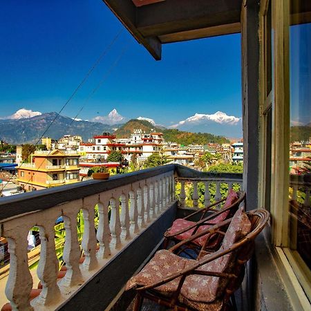 Hotel Grand Holiday Pokhara Kültér fotó