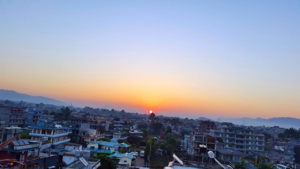 Hotel Grand Holiday Pokhara Kültér fotó