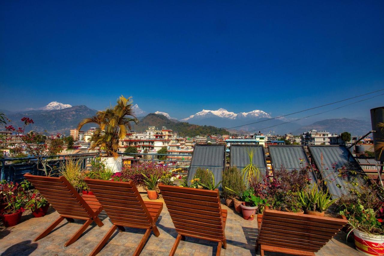 Hotel Grand Holiday Pokhara Kültér fotó