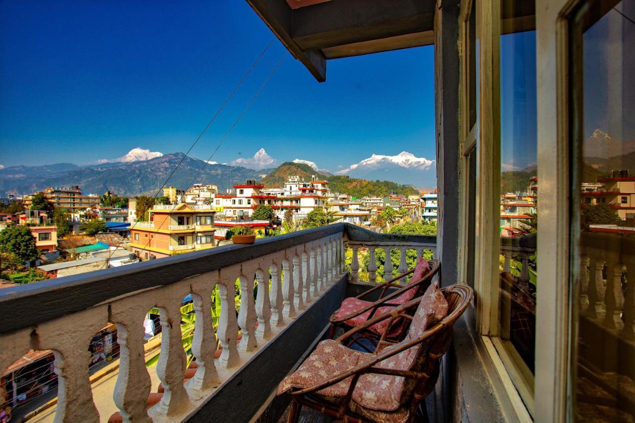 Hotel Grand Holiday Pokhara Kültér fotó